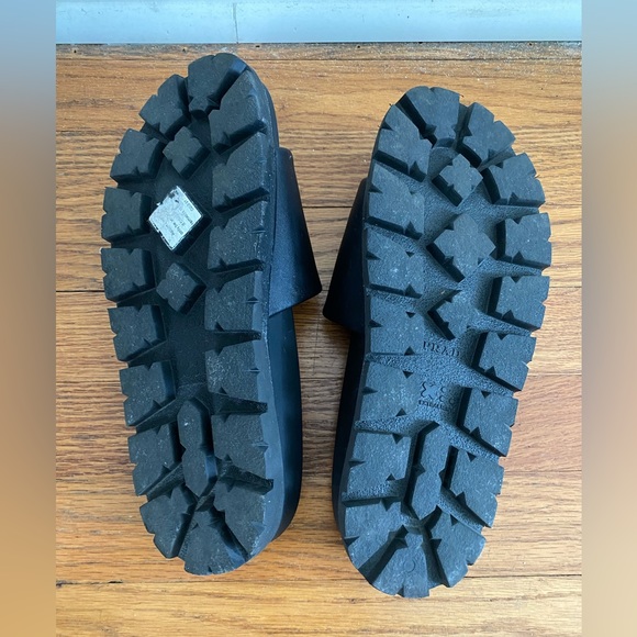 Prada Rubber Slides - Picture 12 of 16